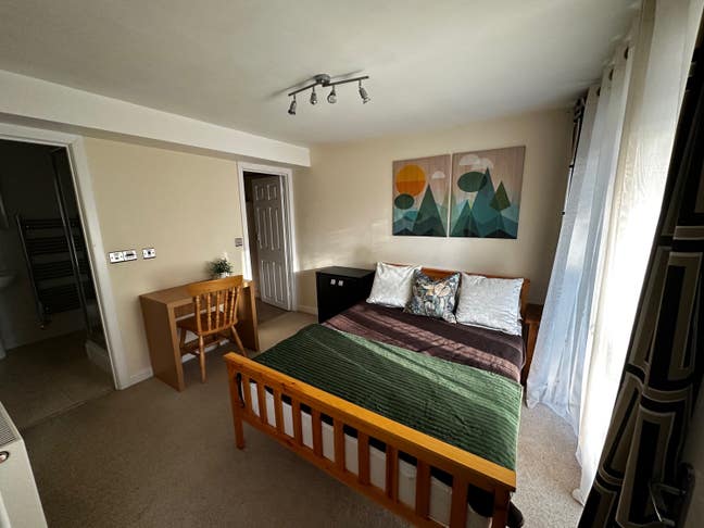 Double en-suite room only Main Photo