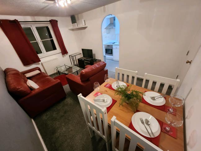 1 BED FLAT  Main Photo