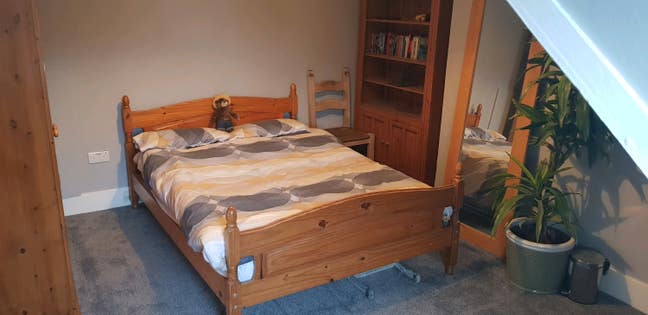 Double  Room in hove Main Photo