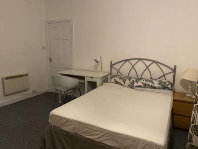 Spacious Double Room in St Andrews Main Photo
