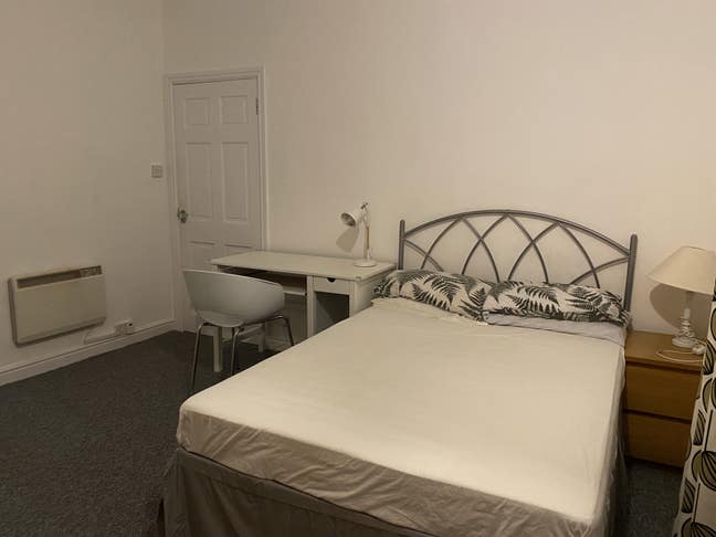 Spacious Double Room in St Andrews Main Photo