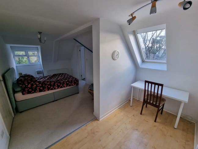 Large ensuite double bedroom  Main Photo