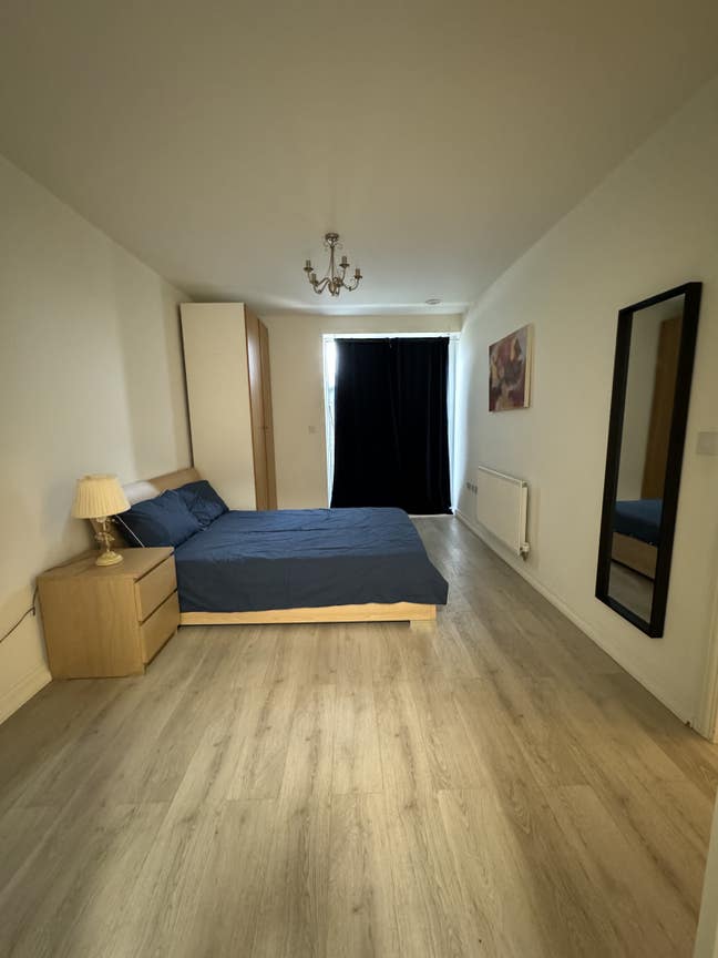  En  Suite  Double  Room  (female only) Main Photo