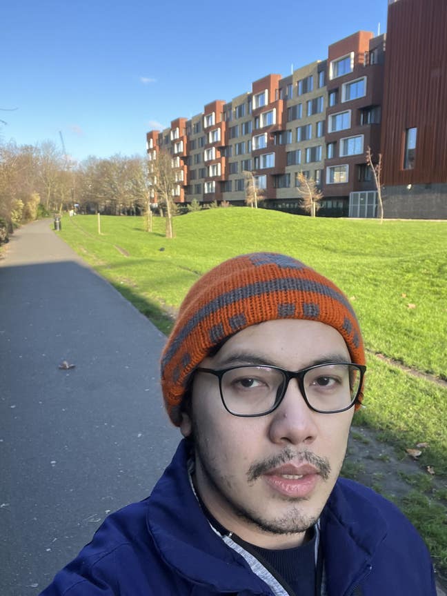 Professional Male seeks a single or double room Main Photo