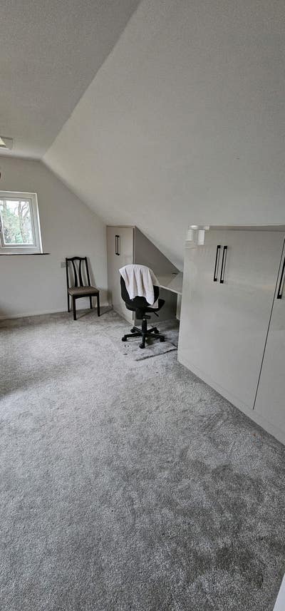 Spare room for rent in Woodley ..  Main Photo