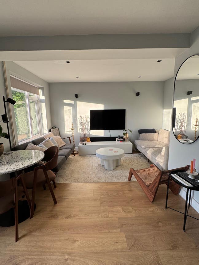 Large double bedroom near Three bridges station Main Photo