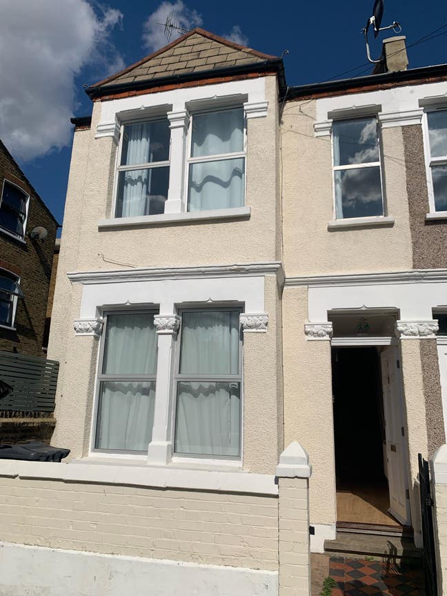 Room Available! Main Photo