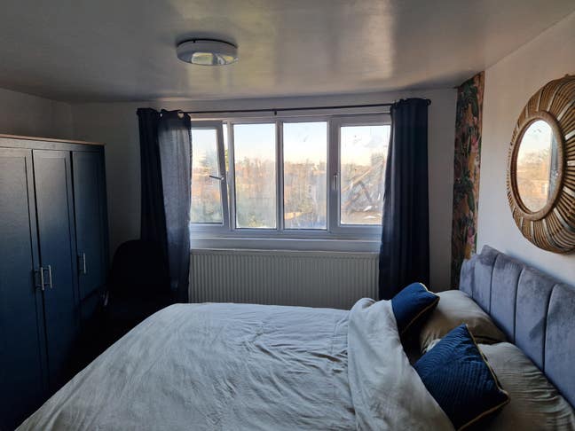 Private room with en-suite Main Photo