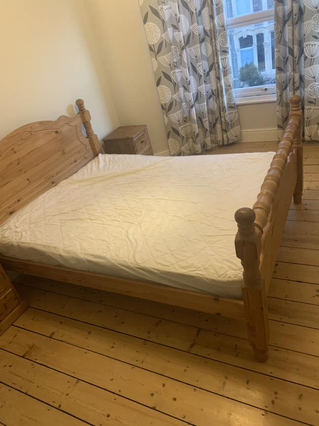 Double room available Victorian Terrance house  Main Photo