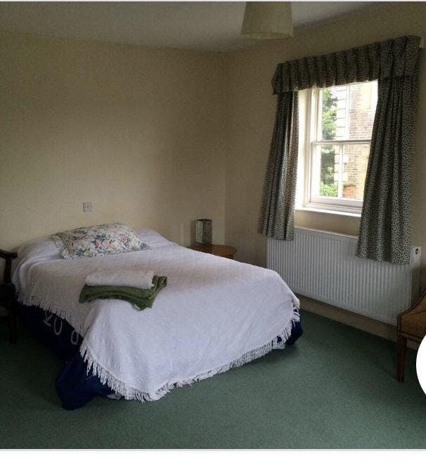 Bright Room with ensuite in winslow  Main Photo