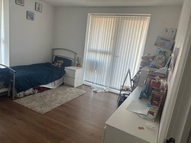 2 bed flat with ensuite in Borehamwood Main Photo