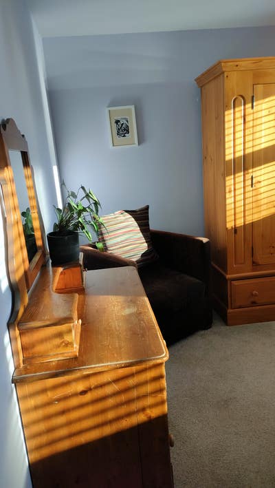 Cosy double room for Mon - Fri or short-term let Main Photo