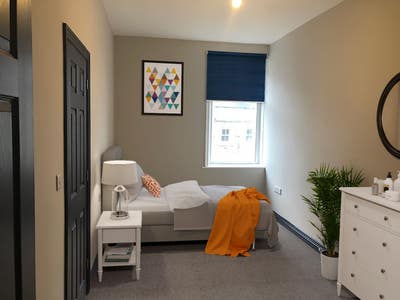 Fully Furnished -  Ensuite double room  -  LS27  Main Photo