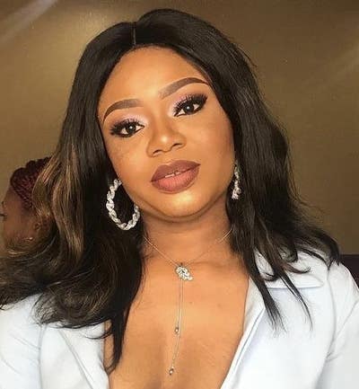 30 year old Female seeks a double room Main Photo