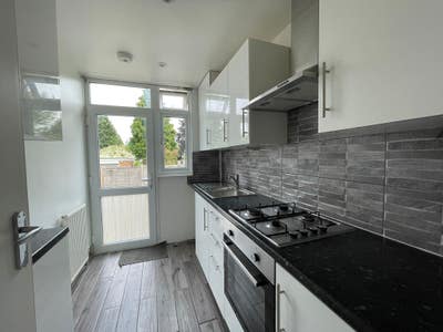 Luton Shelley Road house share Main Photo