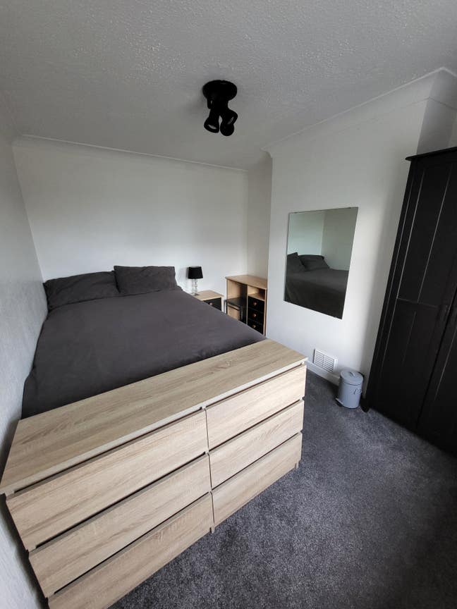 Double bedroom bournemouth males or females  Main Photo