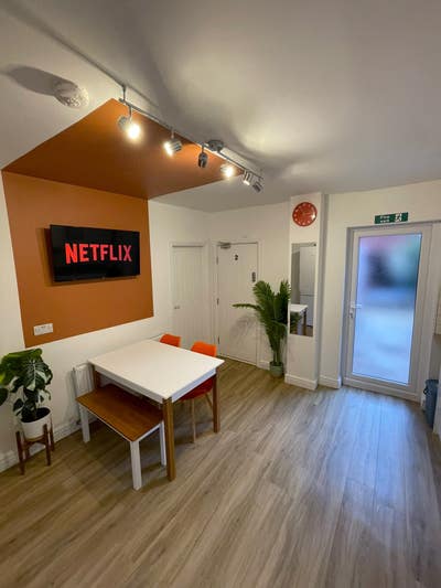 Stunning Double Room -Centre Mansfield Main Photo
