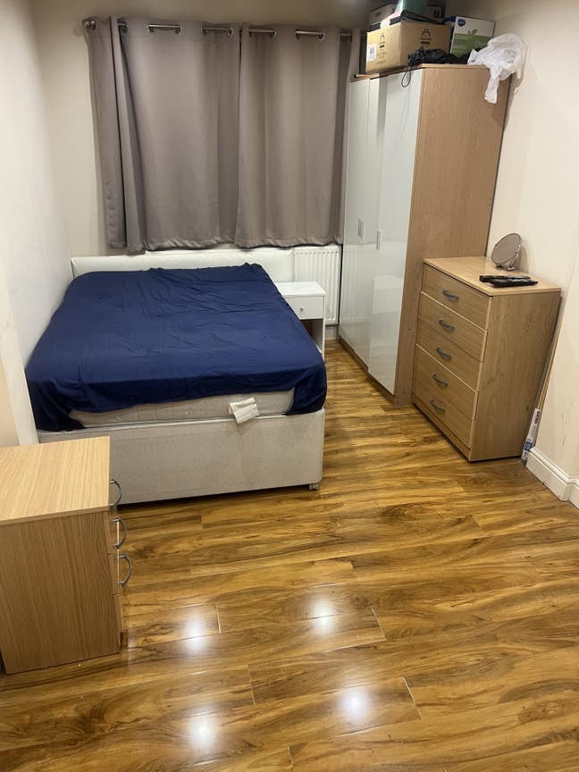 A large room to rent Main Photo