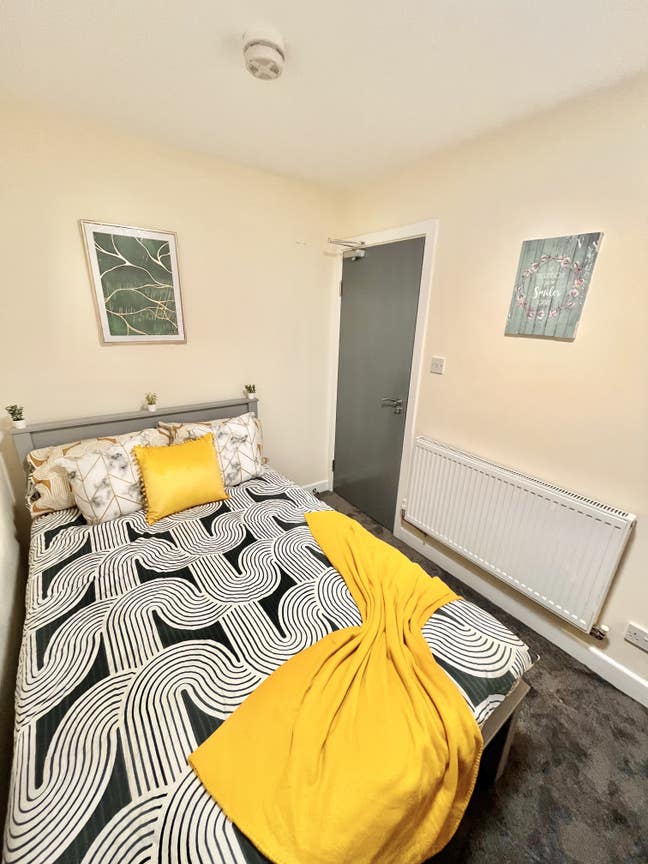 Beautiful double rooms  ⭐⭐ City Centre location  ⭐ Main Photo
