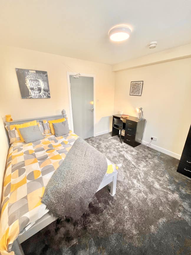 Beautiful double rooms  ⭐⭐ City Centre location  ⭐ Main Photo