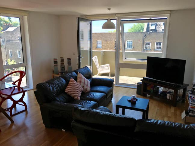 Double Room - E1 - Bills Included Main Photo