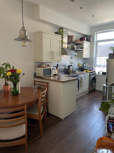 Spare room Main Photo