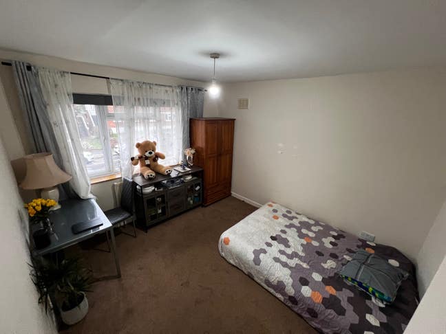 Room for rent in West Ealing.  Main Photo