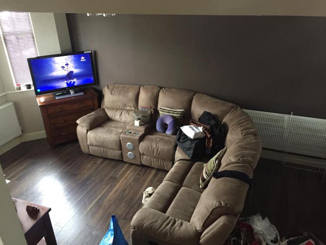 Large/Medium Rooms available Main Photo