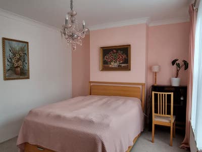 Spacious double bedroom for 1person-NOT room share Main Photo