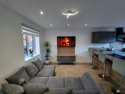 Luxury 2 bed house Main Photo