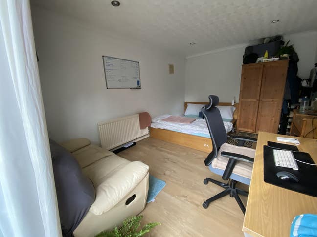 Large double room in Trumpington Addenbrooks  Main Photo