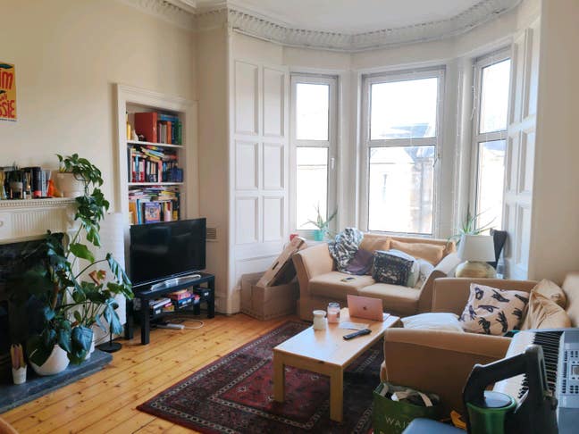 Looking for a new flatmate in cosy flat Main Photo