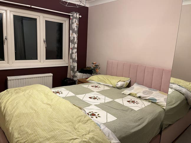 Double Room to Rent- 5 min walk to Croxley Station Main Photo