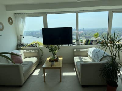 340 Degree View of London!  Main Photo
