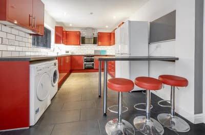 *Last City Centre Double Room* *Bills Inclusive* Main Photo
