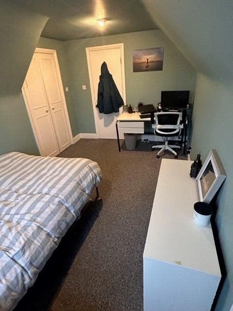 A new place to call home in 2 bed flat share Main Photo