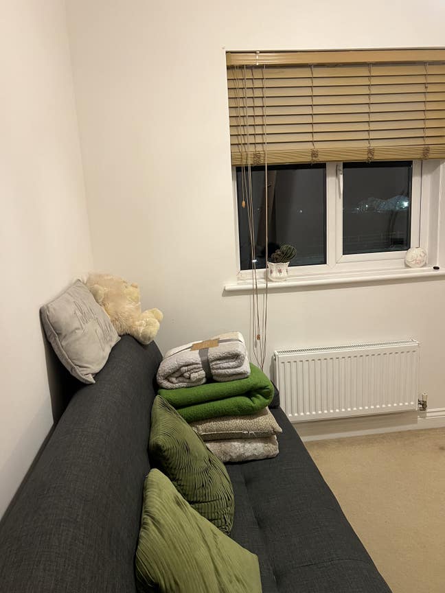 Single room - NDR 2 min from first HPC bus stop  Main Photo