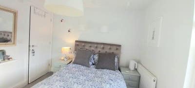 Tranquil en suite room in seaside cottage  Main Photo