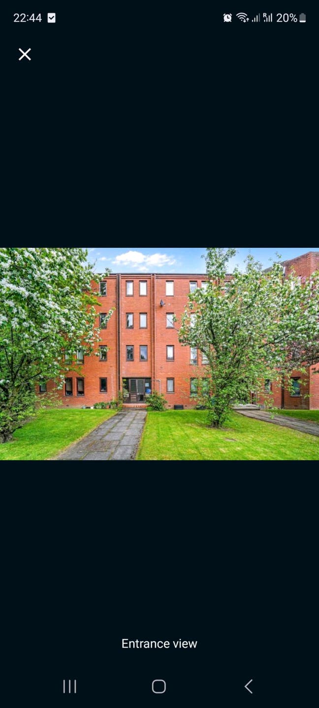 One double bedroom furnished flat in G4 Main Photo