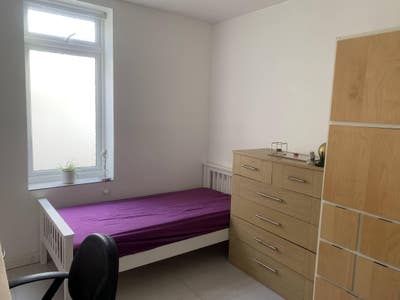 Spacious single room in Orpington Main Photo