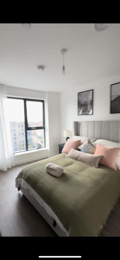 En-suite in 2Bd/2Bath across station:Flexible stay Main Photo
