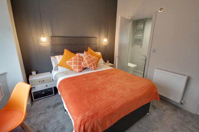 Hawkesbury Rd | Final Room | &pound;50 Off First Month Main Photo