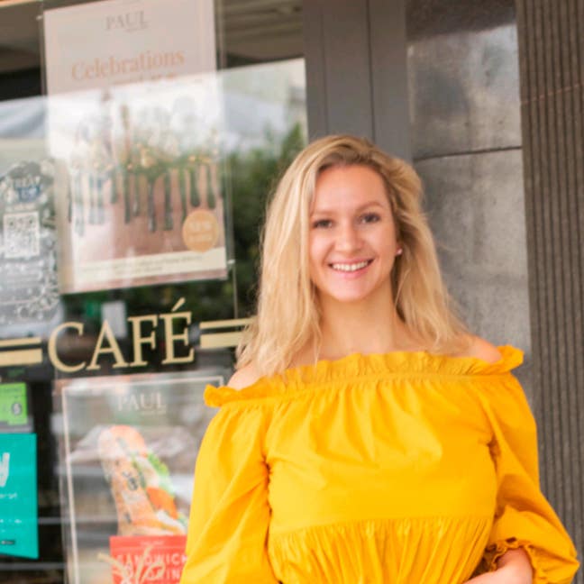 Female share 2bed×2bath  Main Photo