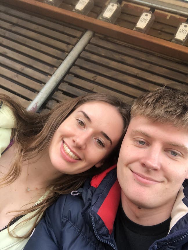 Double room wanted please! Main Photo