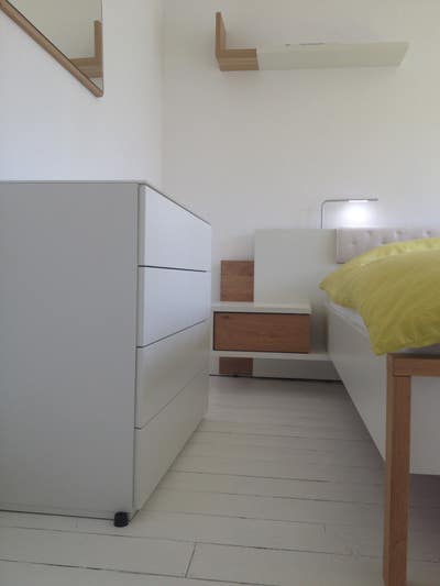 Luxury King size bed room suit female professional Main Photo