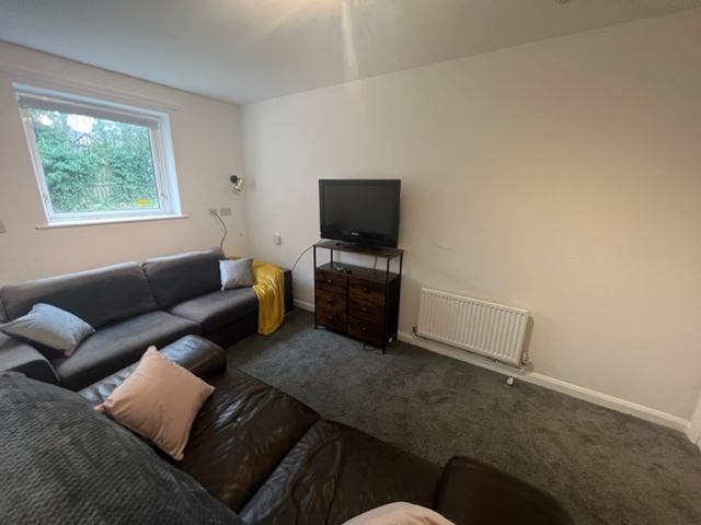 Fancy Living in THE PARK ? All inclusive Rent ! Main Photo