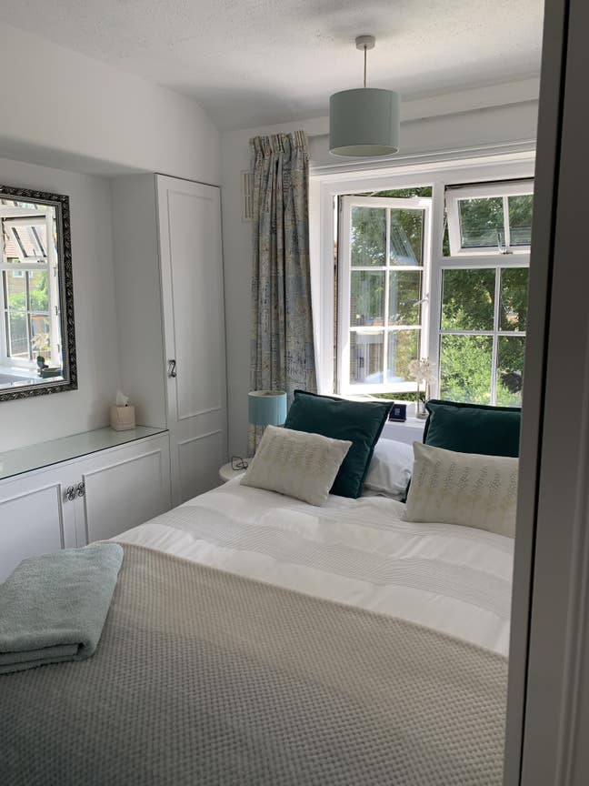 Double Room to Rent  (10 min from Wimbledon) Main Photo