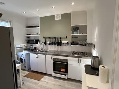 1 room in 2 bed Vauxhall flat  Main Photo