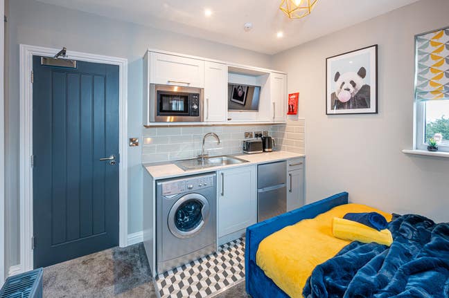 Ensuite Studio Kitchen Self Contained 💗💗 Main Photo