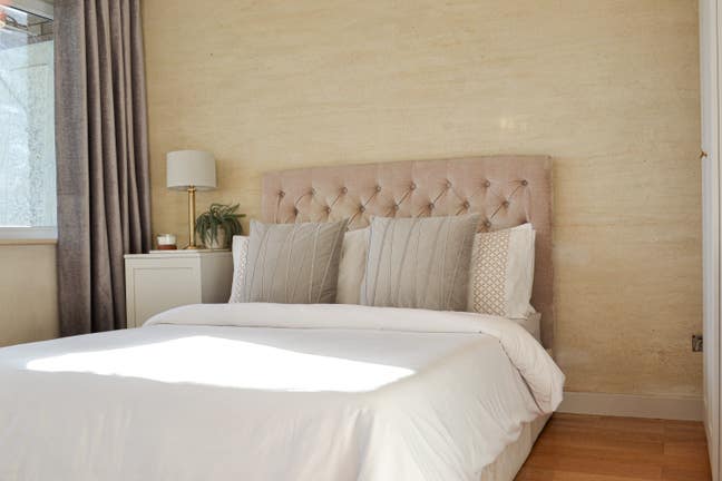 Luxury and very spacious room with Private Balcony Main Photo